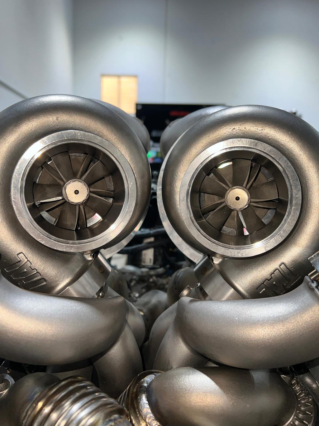 2000WHP capable BMW 4.4tt S63tu4 turbo system