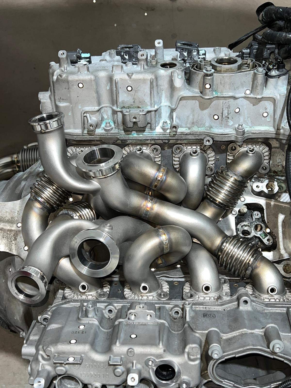 2000WHP capable BMW 4.4tt S63tu4 turbo system