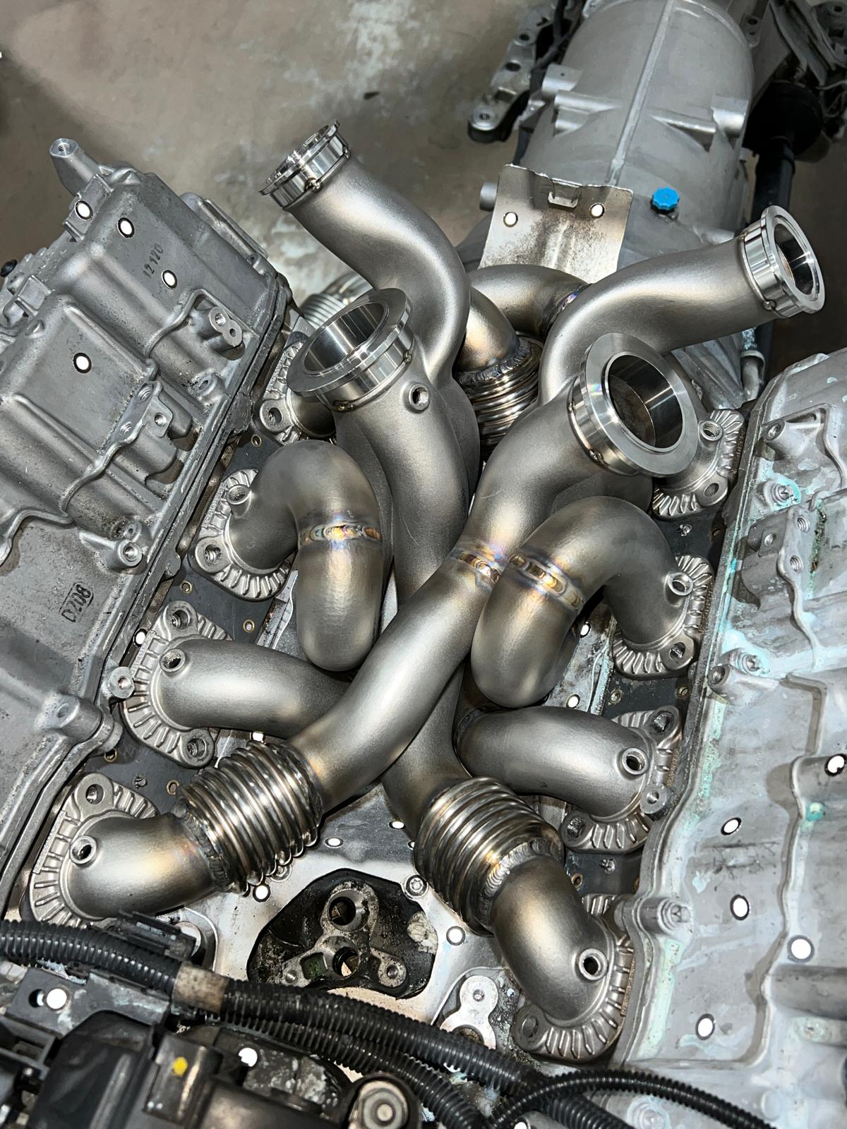 2000WHP capable BMW 4.4tt S63tu4 turbo system
